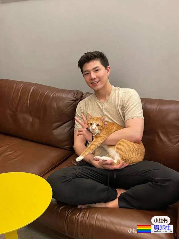 清新小哥哥 - 51虹马