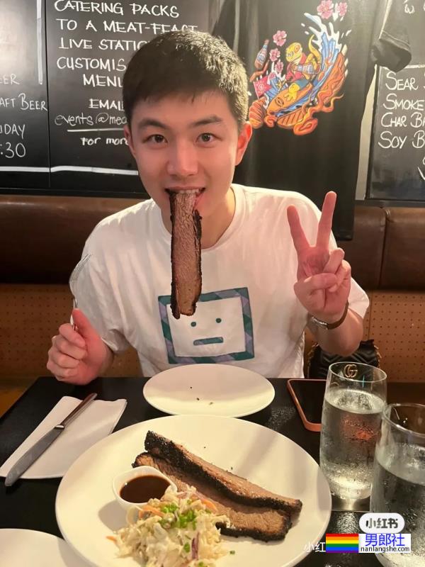 清新小哥哥 - 51虹马