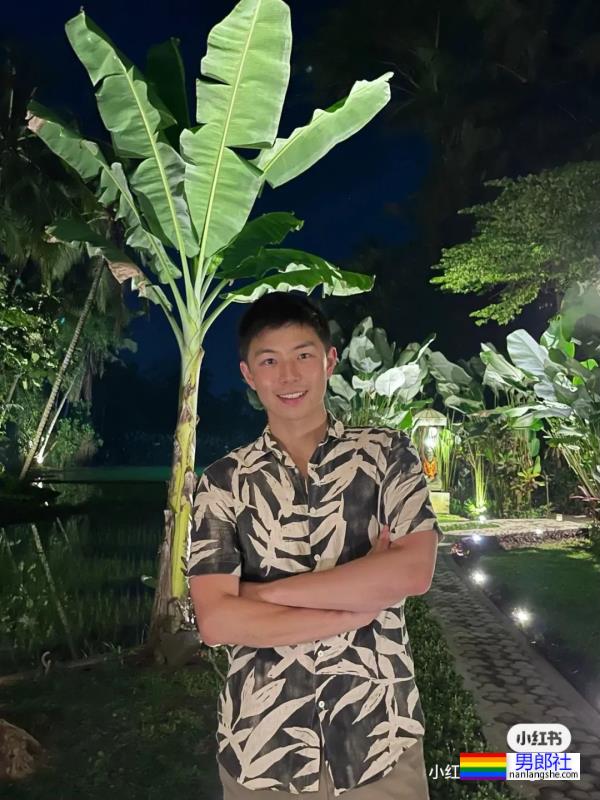 清新小哥哥 - 51虹马