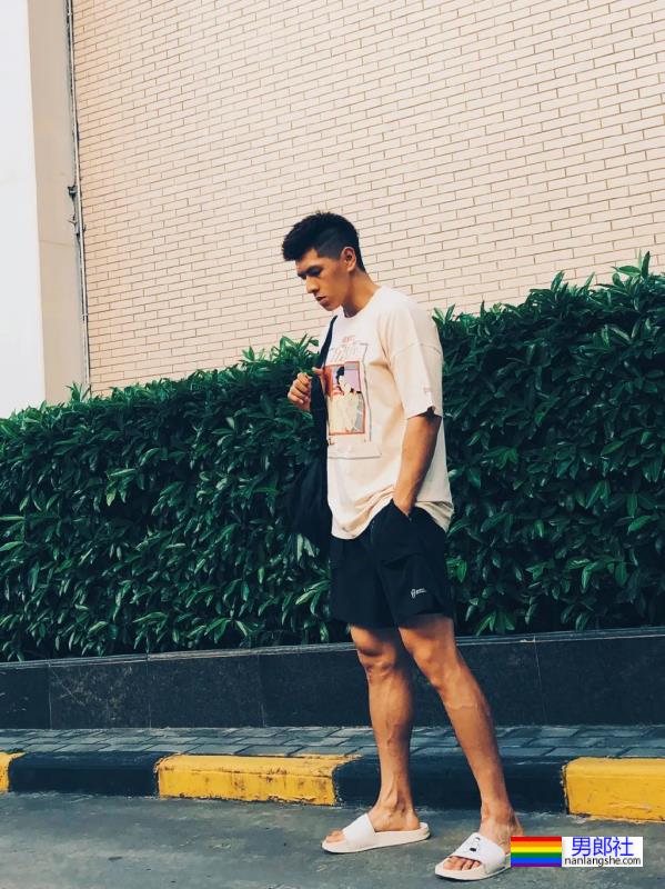 参加《非诚勿扰》被疯抢的西安体院男生,184CM的陕北汉子怎么样了呢? - 51虹马 参加《非诚勿扰》被疯抢的西安体院男生,184CM的陕北汉子怎么样了呢? - 51虹马