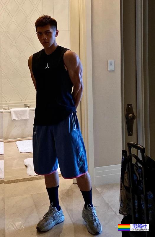 参加《非诚勿扰》被疯抢的西安体院男生,184CM的陕北汉子怎么样了呢? - 51虹马 参加《非诚勿扰》被疯抢的西安体院男生,184CM的陕北汉子怎么样了呢? - 51虹马