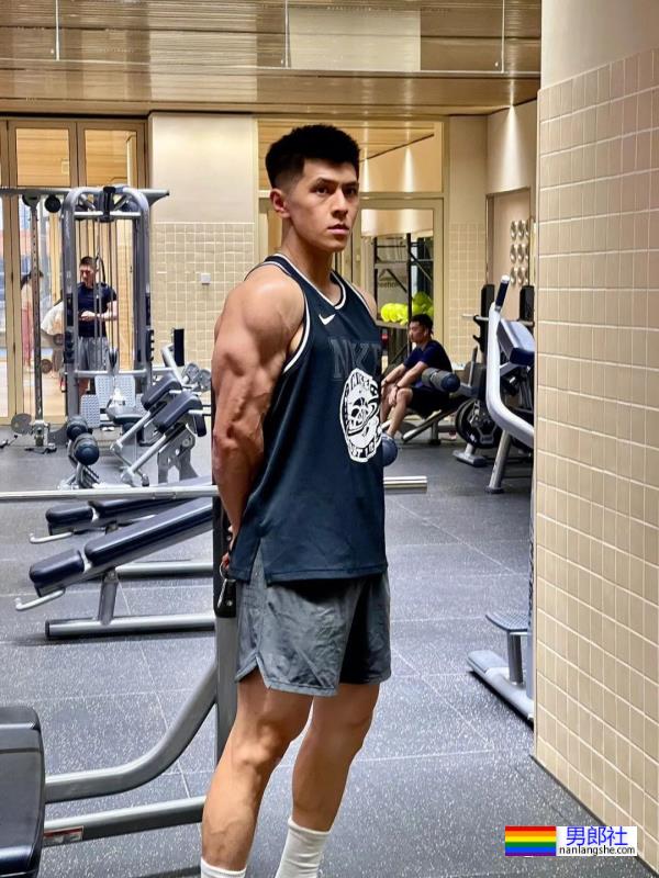 参加《非诚勿扰》被疯抢的西安体院男生,184CM的陕北汉子怎么样了呢? - 51虹马 参加《非诚勿扰》被疯抢的西安体院男生,184CM的陕北汉子怎么样了呢? - 51虹马