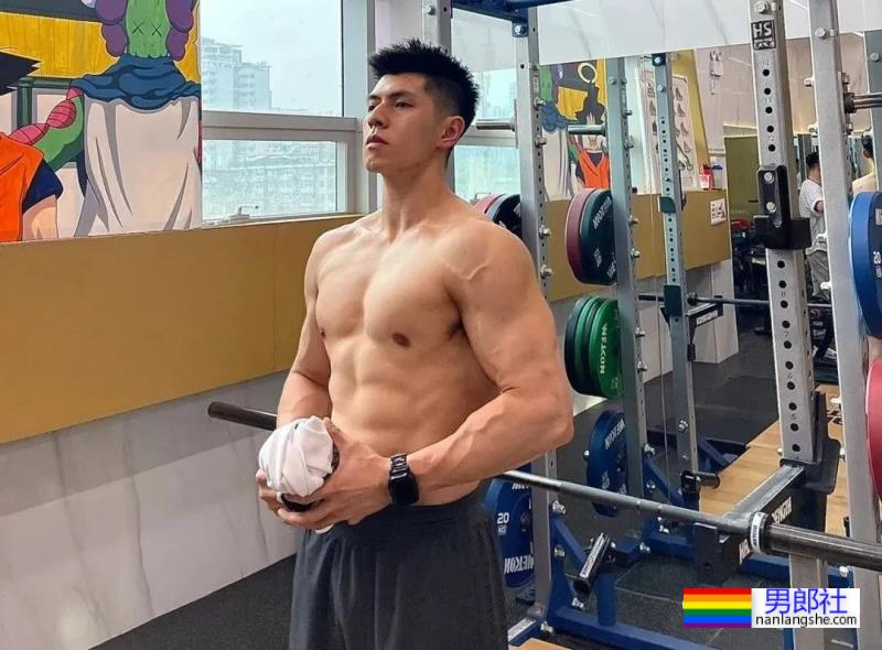 参加《非诚勿扰》被疯抢的西安体院男生,184CM的陕北汉子怎么样了呢? - 51虹马 参加《非诚勿扰》被疯抢的西安体院男生,184CM的陕北汉子怎么样了呢? - 51虹马