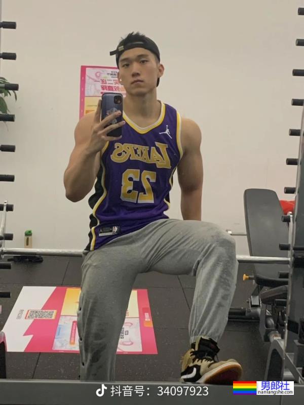 四位男孩 - 51虹马