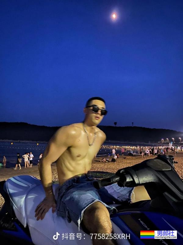 四位男孩 - 51虹马