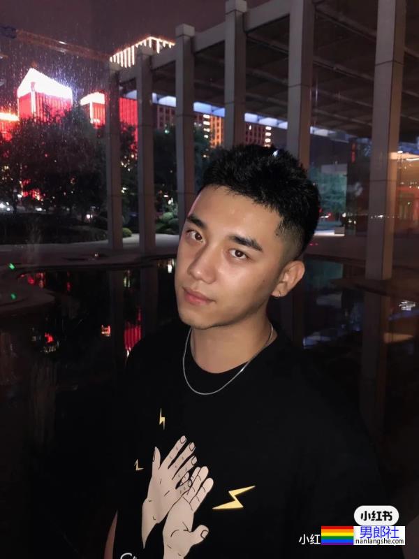 四位男孩 - 51虹马