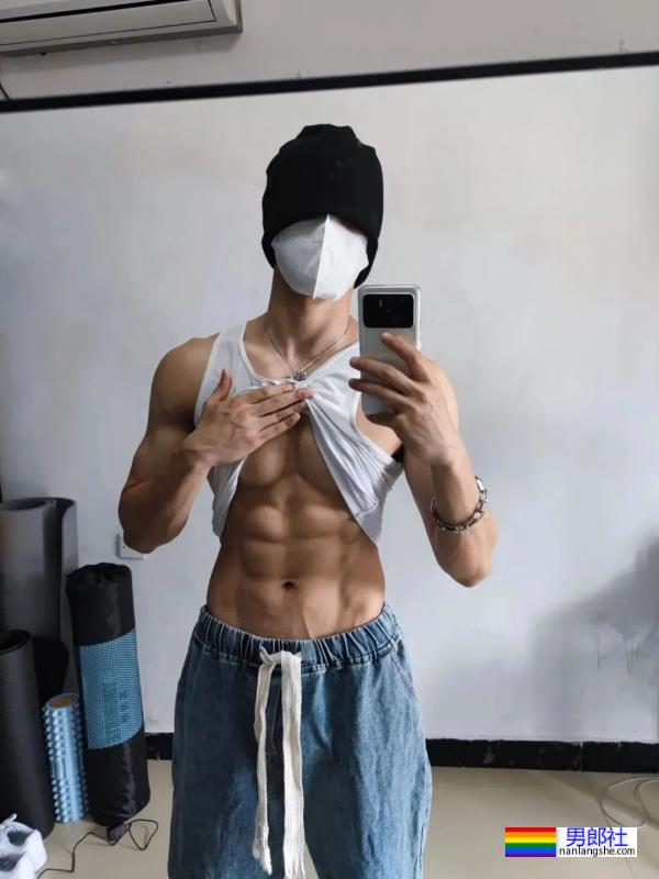 白袜体育生 - 51虹马