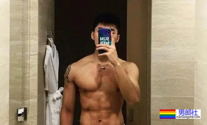 灰裤子东北小哥,身高186CM,太帅了! - 51虹马 灰裤子东北小哥,身高186CM,太帅了! - 51虹马