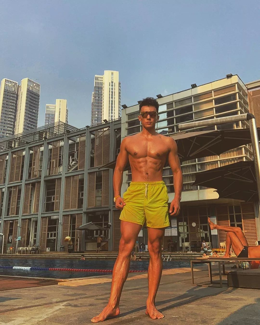 身高189cm的大长腿肌肉帅哥 - 51虹马