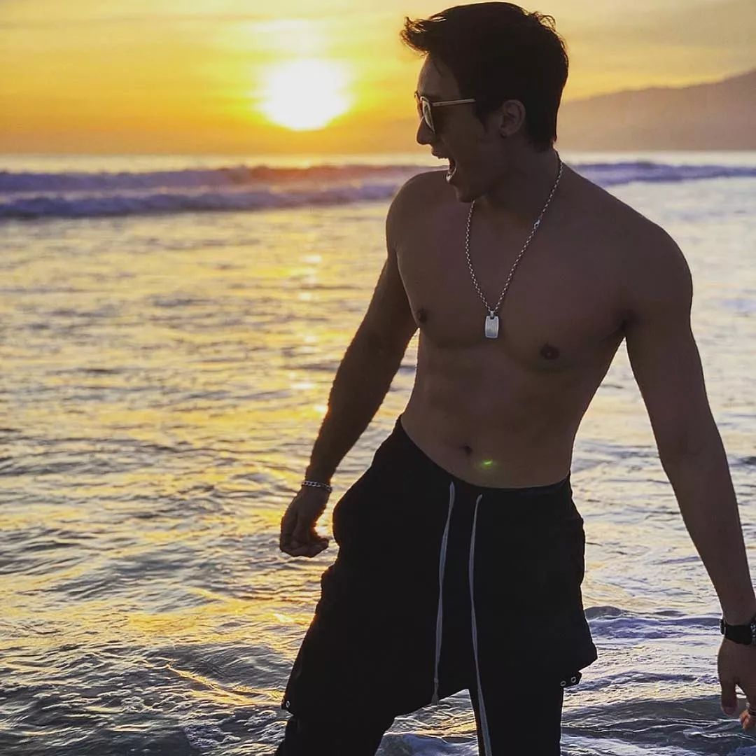 身高189cm的大长腿肌肉帅哥 - 51虹马