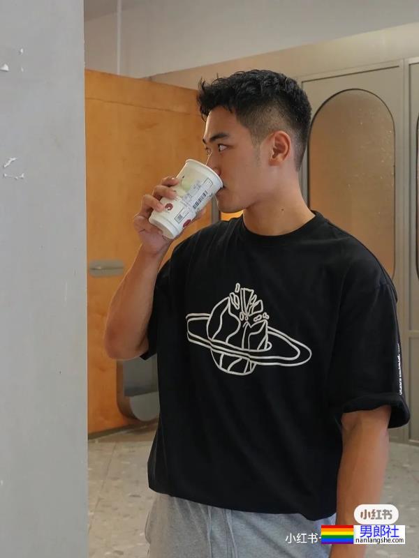 可爱小生 - 51虹马