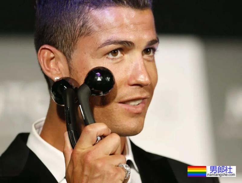 C罗竟然往那里注射肉毒？？这得多疼啊…… - 51虹马