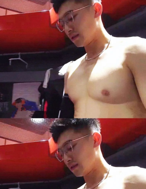 喊拍真拍啊！许静韬脱了拍写真登各大杂志！ - 51虹马