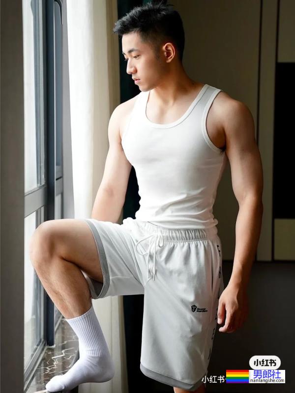 白衣少年 - 51虹马