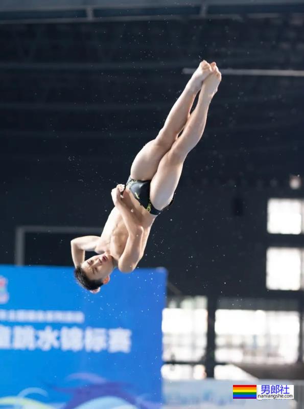 2022广西跳水比赛上的少年，发育太好了 - 51虹马