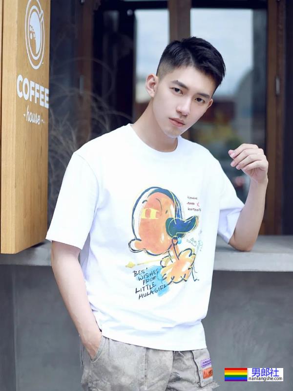 干净帅气的小哥哥，这也太帅了吧！ - 51虹马