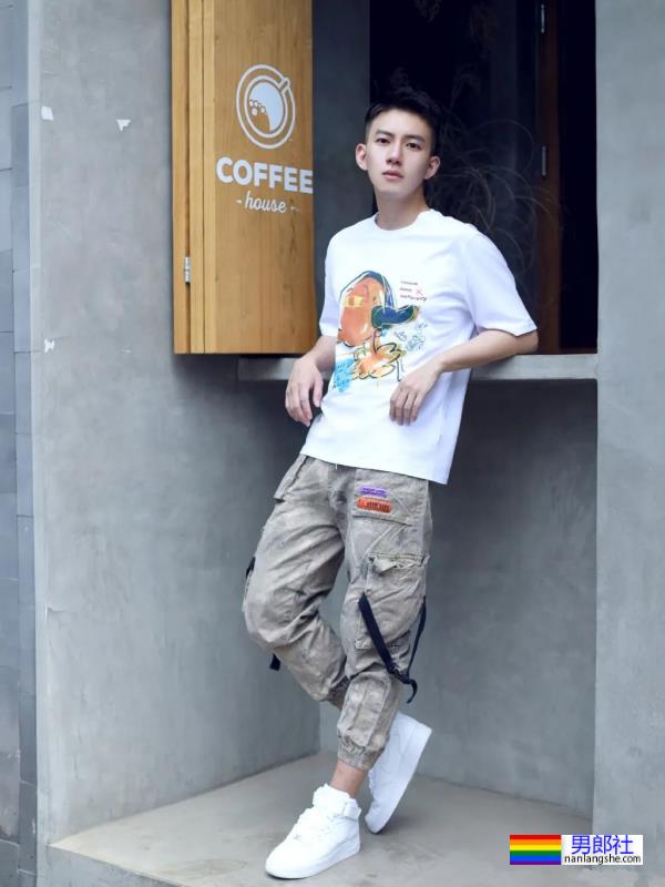 干净帅气的小哥哥，这也太帅了吧！ - 51虹马