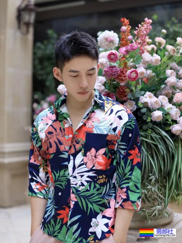 干净帅气的小哥哥，这也太帅了吧！ - 51虹马