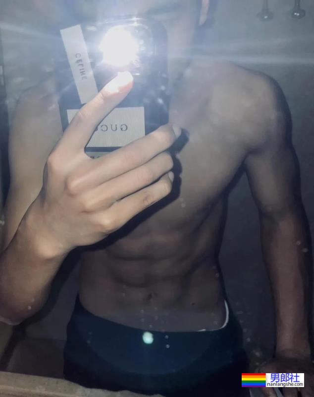 麟杰与21岁程序员 - 51虹马