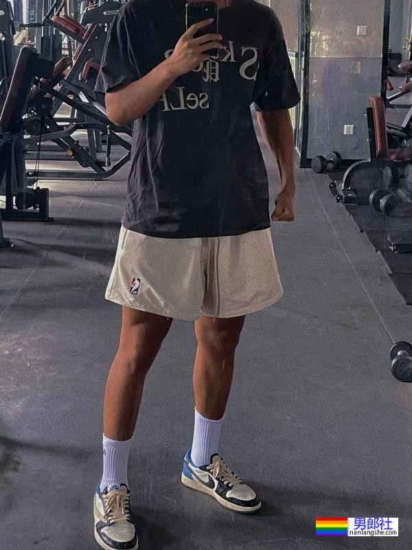 麟杰与21岁程序员 - 51虹马