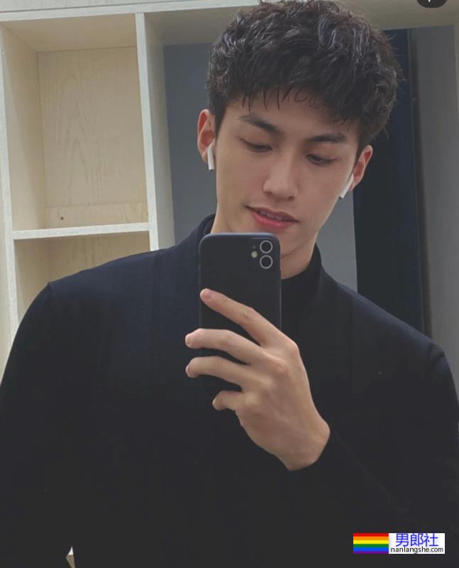 高颜值大长腿未免也太帅！ - 51虹马