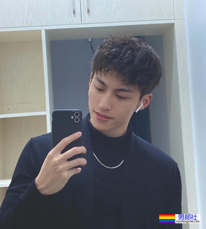 高颜值大长腿未免也太帅！ - 51虹马