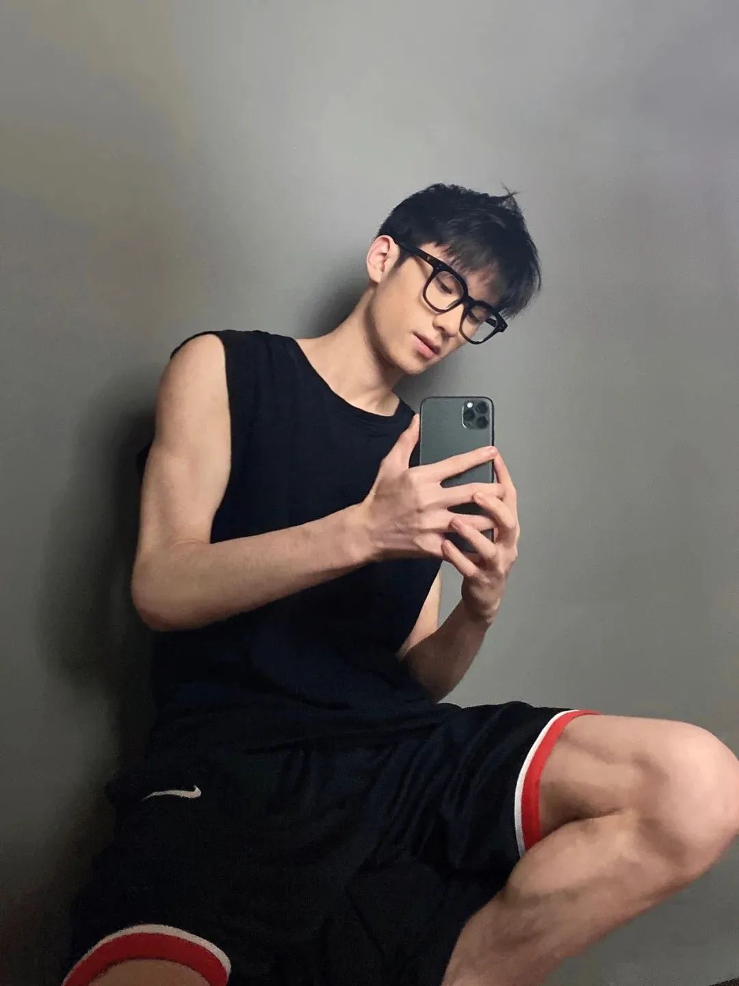 18岁毛球小哥哥太帅了!-51虹马