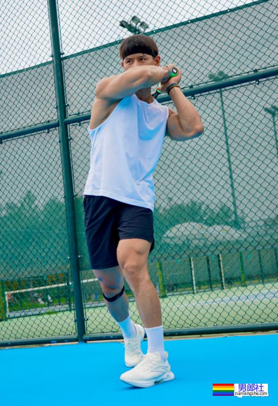 这群西装革履的《绝对男人》,一整个爱住了! - 51虹马 这群西装革履的《绝对男人》,一整个爱住了! - 51虹马