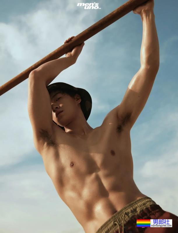 华中科技大学校草​李昀锐太帅了，肌肉身材迷倒多少学弟？ - 51虹马