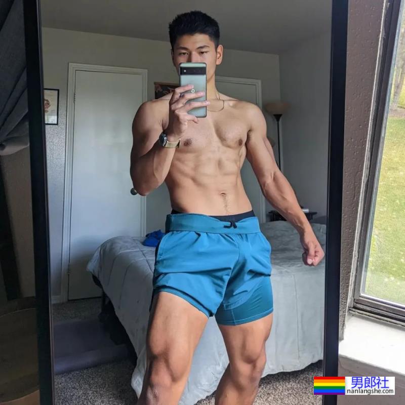 推特肌肉教练露脸狂掉粉,网友急支招拍电影补救! - 51虹马 推特肌肉教练露脸狂掉粉,网友急支招拍电影补救! - 51虹马