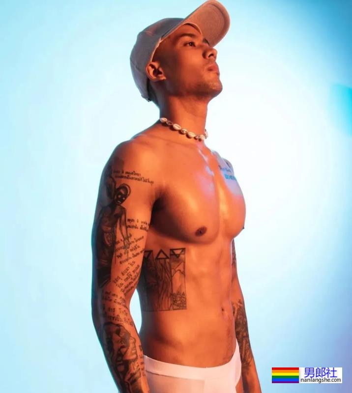 推特肌肉教练露脸狂掉粉,网友急支招拍电影补救! - 51虹马 推特肌肉教练露脸狂掉粉,网友急支招拍电影补救! - 51虹马