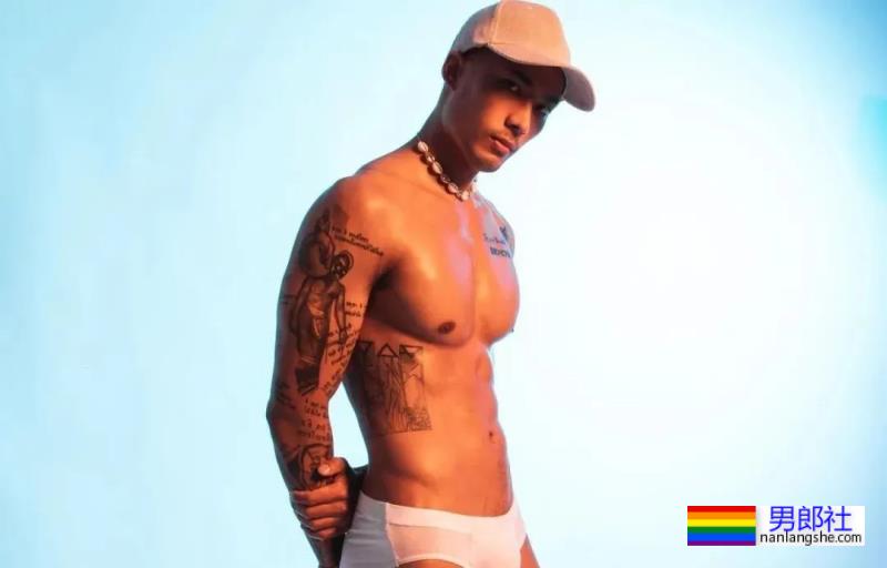 推特肌肉教练露脸狂掉粉,网友急支招拍电影补救! - 51虹马 推特肌肉教练露脸狂掉粉,网友急支招拍电影补救! - 51虹马