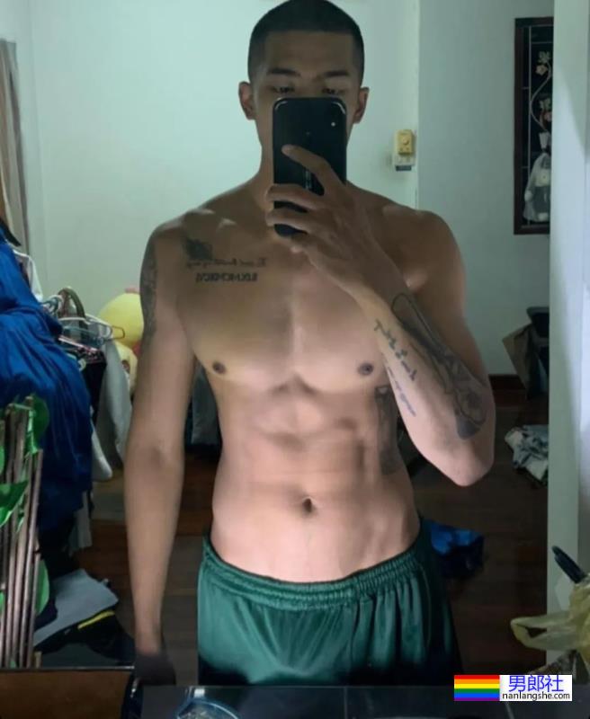 推特肌肉教练露脸狂掉粉,网友急支招拍电影补救! - 51虹马 推特肌肉教练露脸狂掉粉,网友急支招拍电影补救! - 51虹马