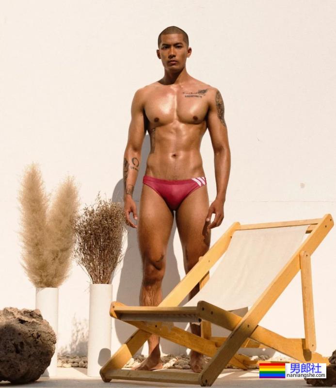 推特肌肉教练露脸狂掉粉,网友急支招拍电影补救! - 51虹马 推特肌肉教练露脸狂掉粉,网友急支招拍电影补救! - 51虹马