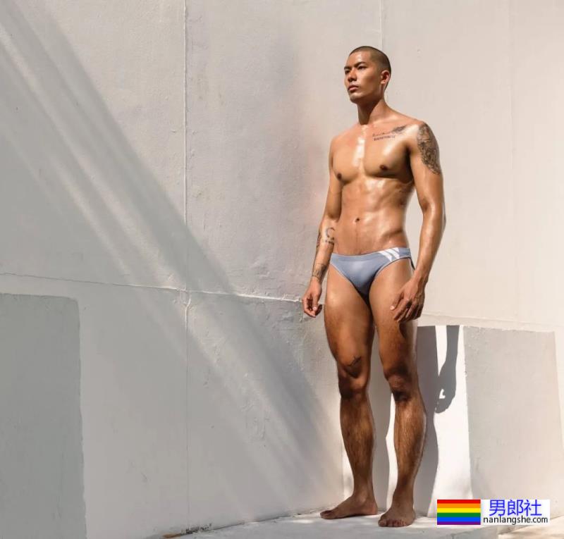 推特肌肉教练露脸狂掉粉,网友急支招拍电影补救! - 51虹马 推特肌肉教练露脸狂掉粉,网友急支招拍电影补救! - 51虹马