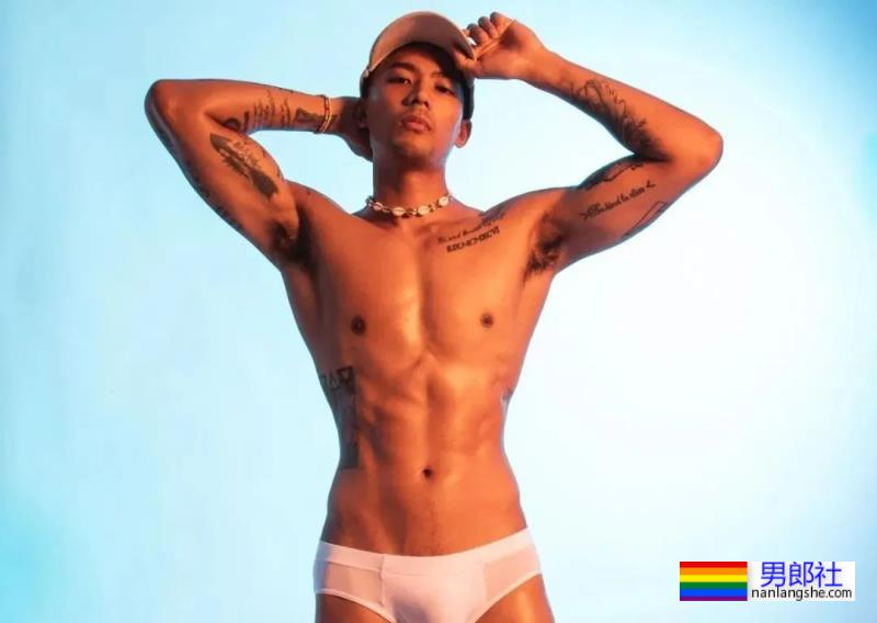 推特肌肉教练露脸狂掉粉,网友急支招拍电影补救! - 51虹马 推特肌肉教练露脸狂掉粉,网友急支招拍电影补救! - 51虹马