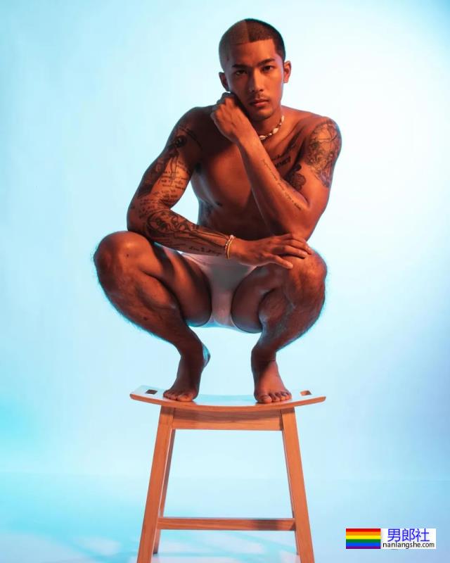 推特肌肉教练露脸狂掉粉,网友急支招拍电影补救! - 51虹马 推特肌肉教练露脸狂掉粉,网友急支招拍电影补救! - 51虹马