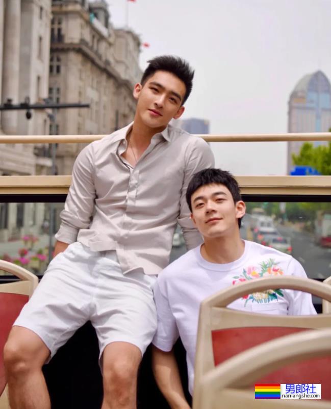 与毛若懿一起合拍的网红小哥扒到了!这才是公零天花板? - 51虹马 与毛若懿一起合拍的网红小哥扒到了!这才是公零天花板? - 51虹马