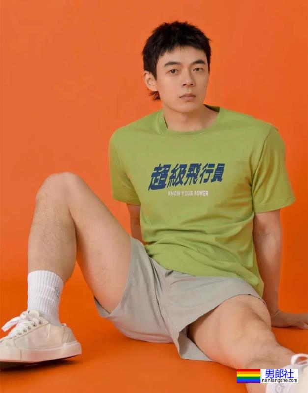 与毛若懿一起合拍的网红小哥扒到了!这才是公零天花板? - 51虹马 与毛若懿一起合拍的网红小哥扒到了!这才是公零天花板? - 51虹马