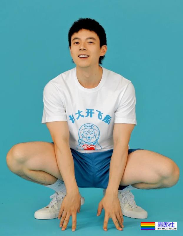 与毛若懿一起合拍的网红小哥扒到了!这才是公零天花板? - 51虹马 与毛若懿一起合拍的网红小哥扒到了!这才是公零天花板? - 51虹马