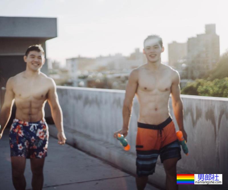 柔道体育生居然和队友在一起了！网友：我要加入他们！ - 51虹马