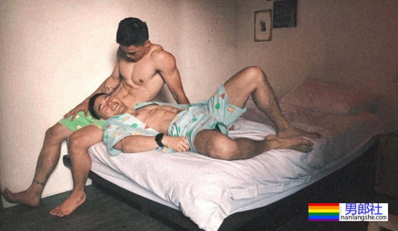 柔道体育生居然和队友在一起了！网友：我要加入他们！ - 51虹马