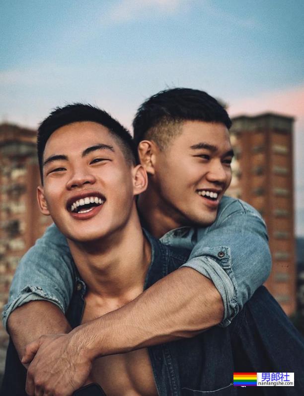 柔道体育生居然和队友在一起了！网友：我要加入他们！ - 51虹马