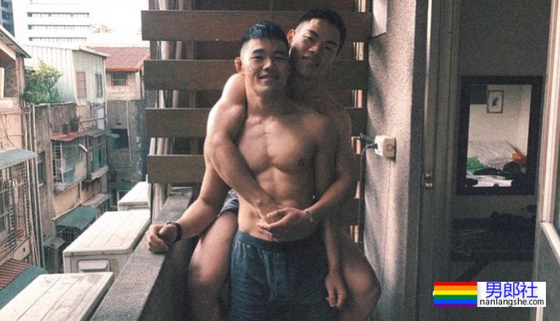 柔道体育生居然和队友在一起了！网友：我要加入他们！ - 51虹马