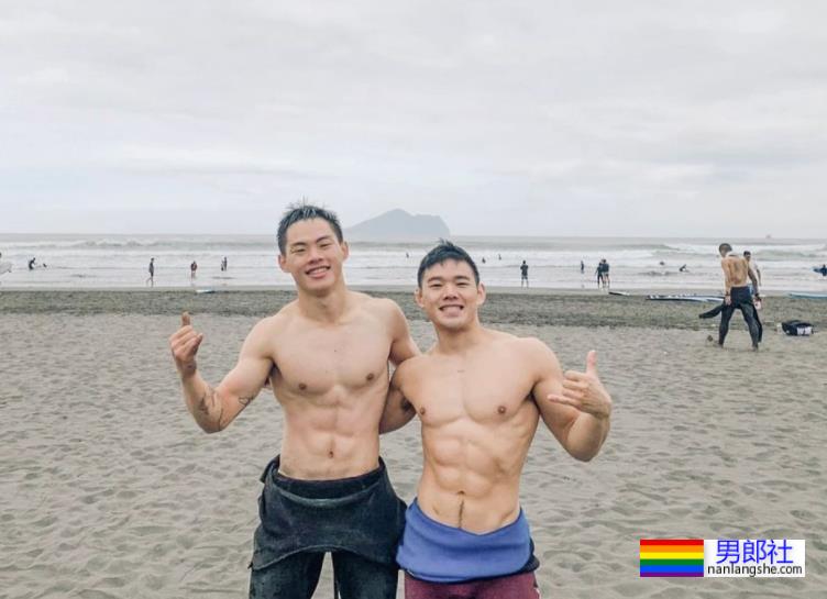 柔道体育生居然和队友在一起了！网友：我要加入他们！ - 51虹马