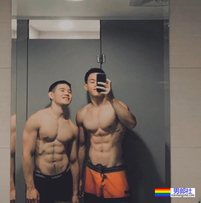 柔道体育生居然和队友在一起了！网友：我要加入他们！ - 51虹马