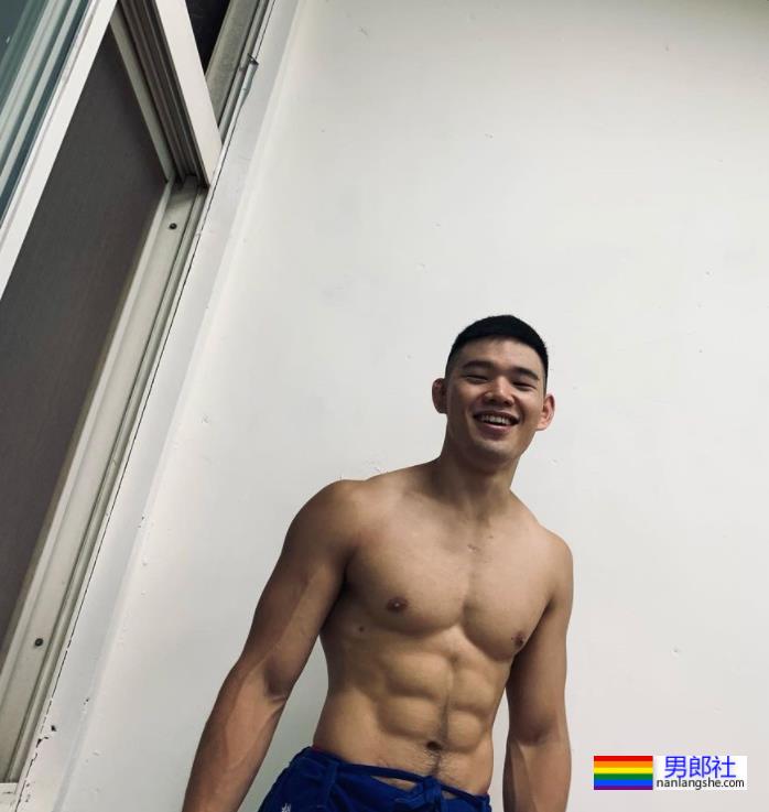 柔道体育生居然和队友在一起了！网友：我要加入他们！ - 51虹马