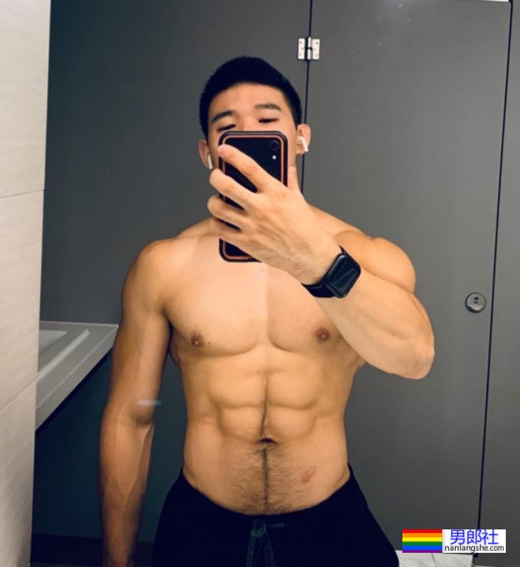 柔道体育生居然和队友在一起了！网友：我要加入他们！ - 51虹马