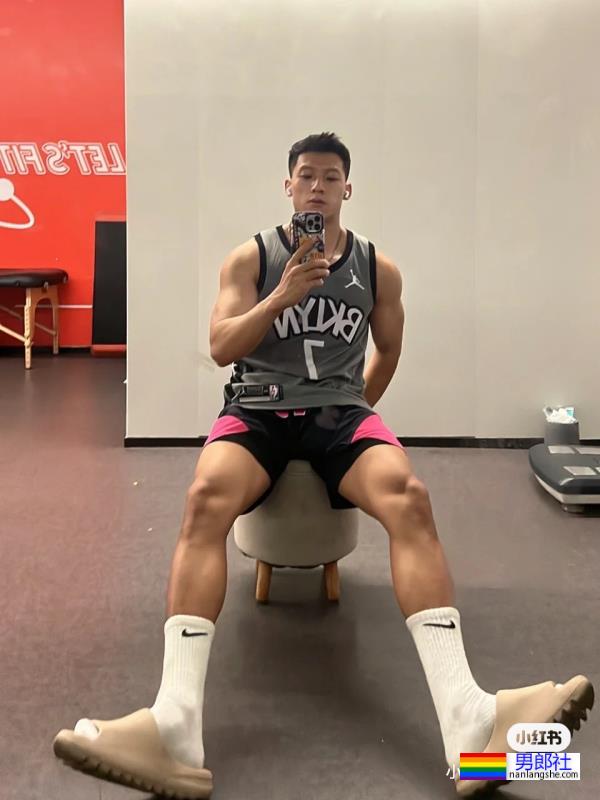 非典型臭脚帅哥 - 51虹马