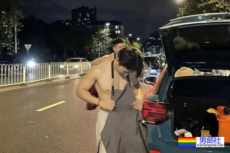 壹零烧烤？广州这三个肌肉男真的很敢.. - 51虹马